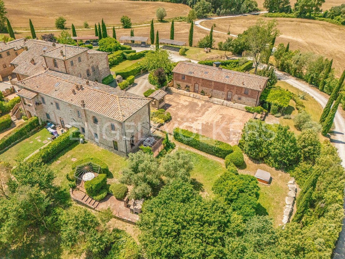 Landhaus in Asciano, Toskana, Italien 4 - 18278525