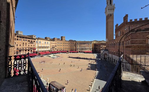 Apartment in Historic Center, Siena, Tuscany 1