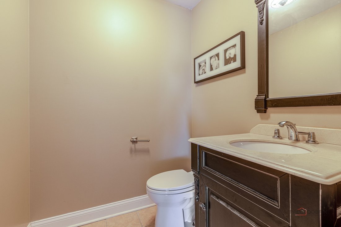 House in Buffalo Grove, Illinois, United States 5 - 18277440