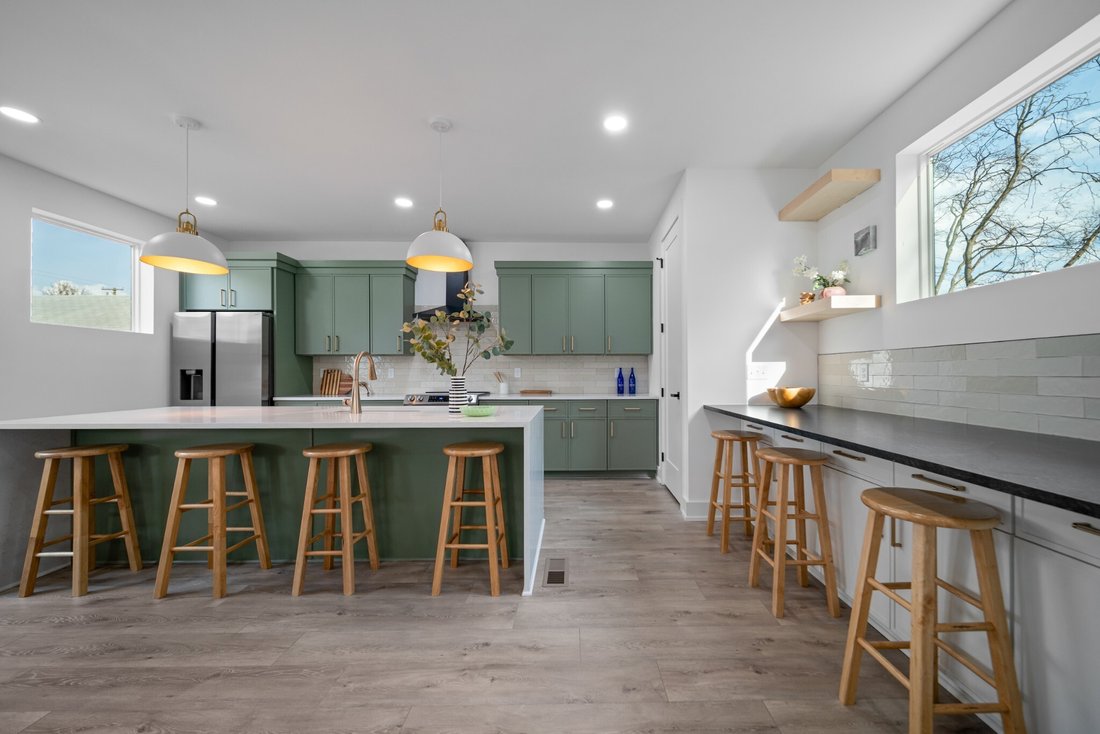 Co Op in Nashville, Tennessee, United States 3 - 18277316