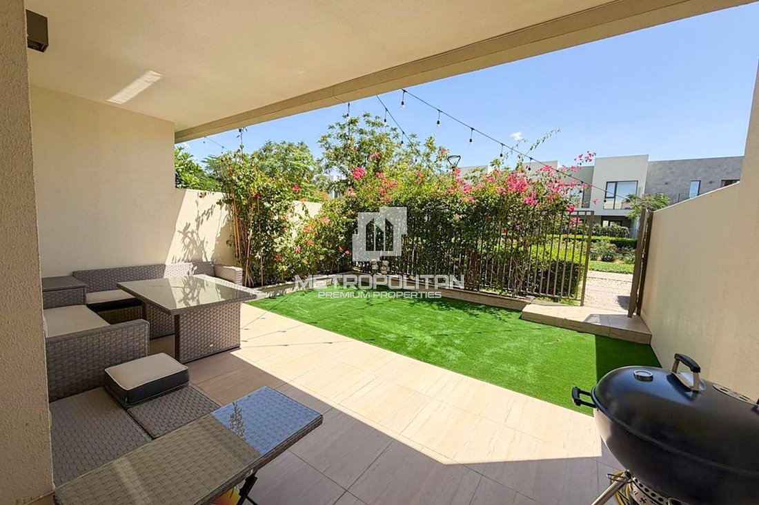Townhouse in Dubai South Golf District, Dubai, United Arab Emirates 1 - 18278495