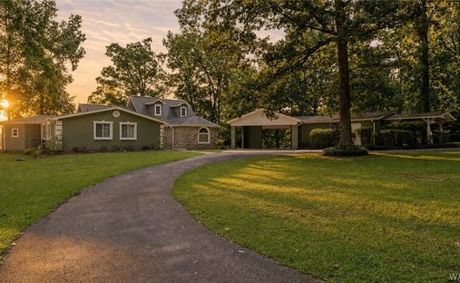 House in Northport, Alabama, United States 1