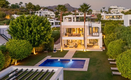 Villa a Puerto Banus, Marbella, Spagna 1