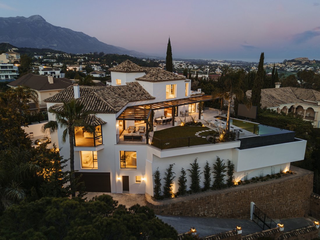 Villa in La Quinta, Benahavis, Andalusia 1 - 18278105