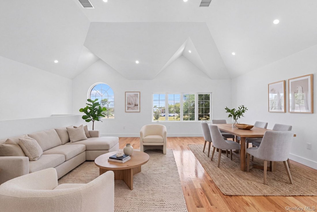 House in New York, New York, United States 1 - 18277080