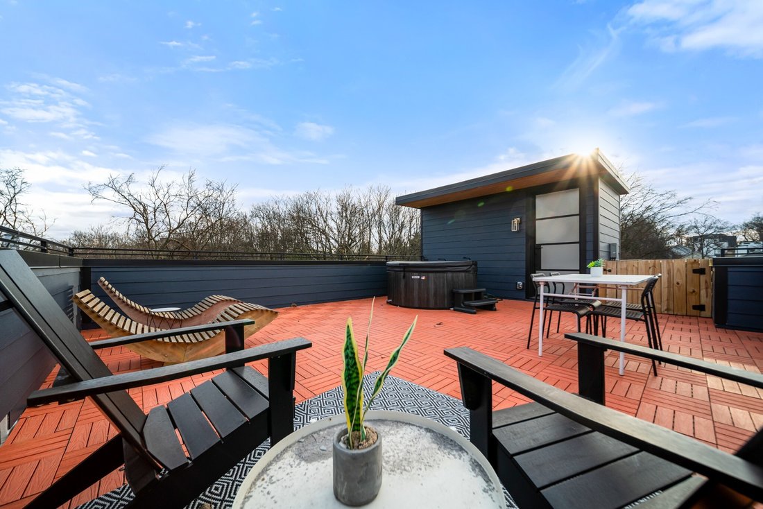 Co Op in Nashville, Tennessee, United States 1 - 18277316