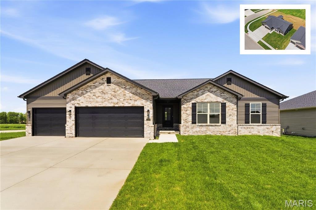 House in O'Fallon, Illinois, United States 1 - 18277228
