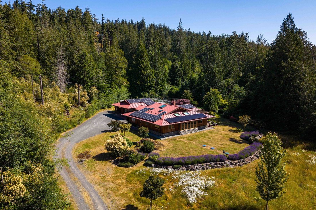 House in Sooke, British Columbia, Canada 1 - 17853352
