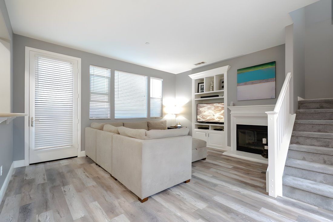 Rancho Santa Fe, California, United States 3 - 18276752