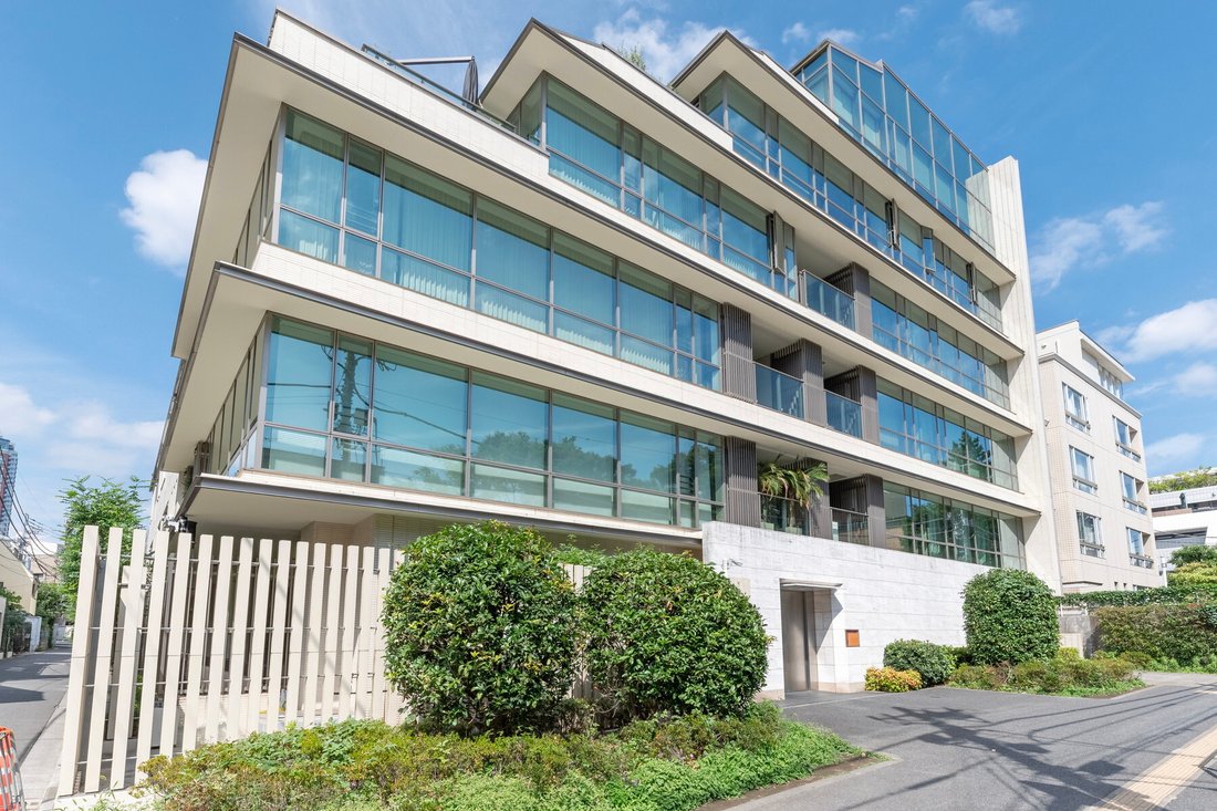 Condo in Minato City, Tokyo, Japan 1 - 18276744