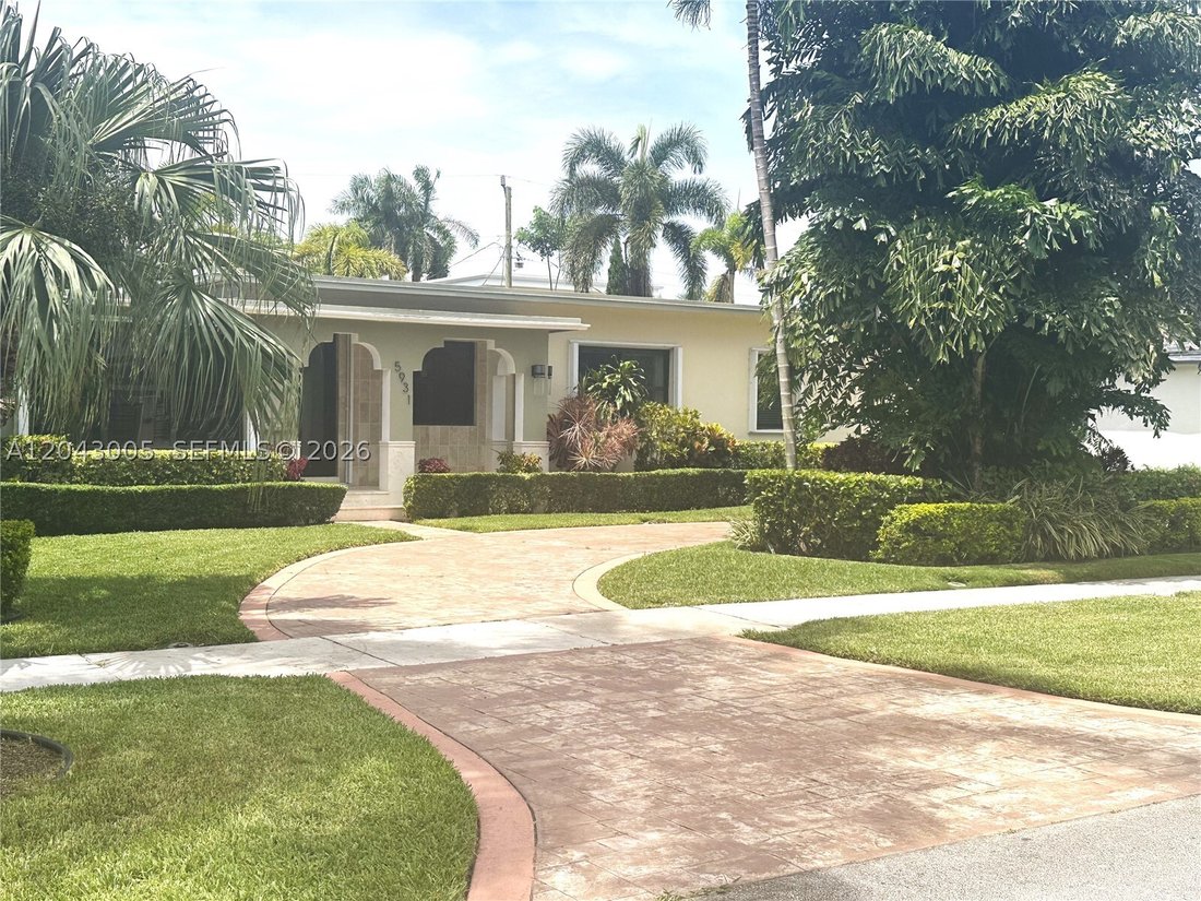 House in Miami, Florida, United States 5 - 18277025