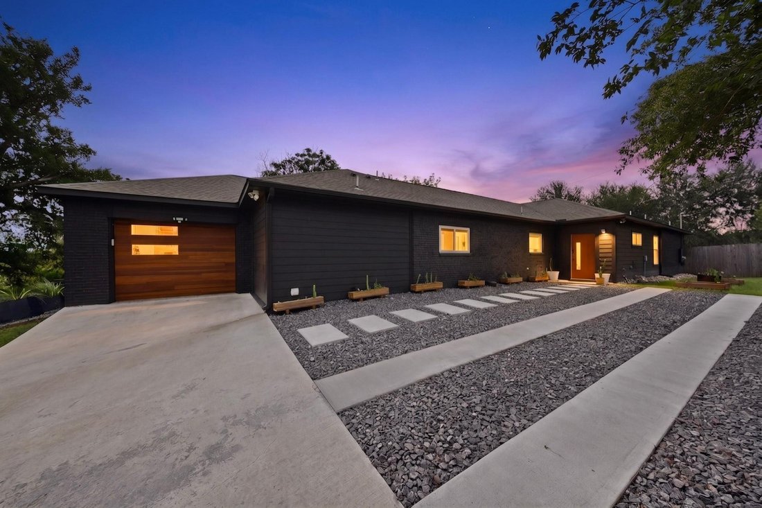 House in Austin, Texas, United States 1 - 18277275
