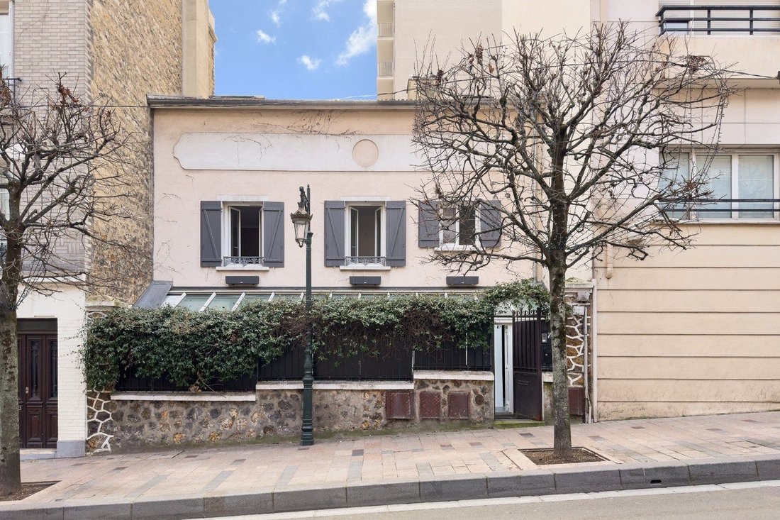 House in Puteaux, Ile-de-France, France 1 - 17285035