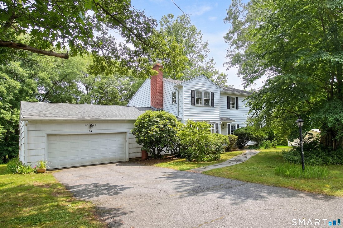 House in Trumbull, Connecticut, United States 2 - 18276974