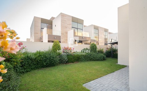 Townhouse in MBR City / Mohammed Bin Rashid City, Dubai, United Arab Emirates 1