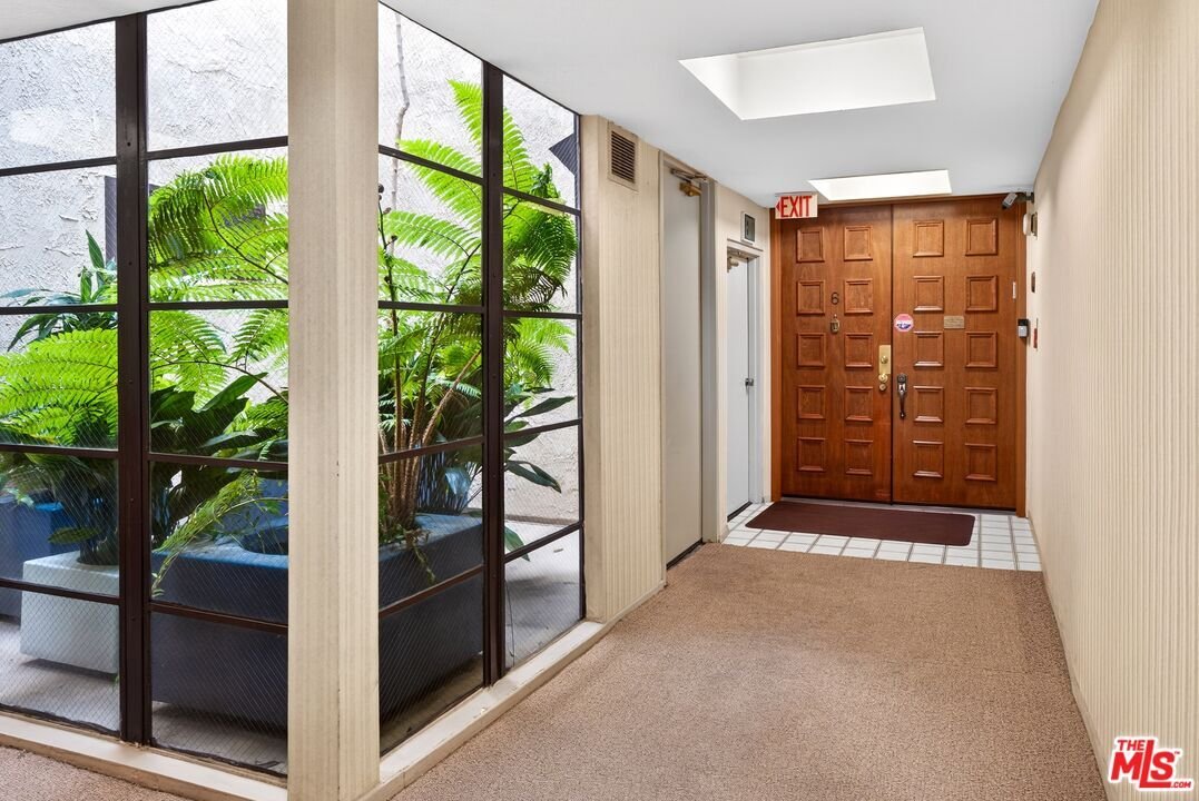 Condo in Los Angeles, California, United States 1 - 18278797