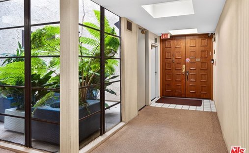 Condo in Los Angeles, California, United States 1