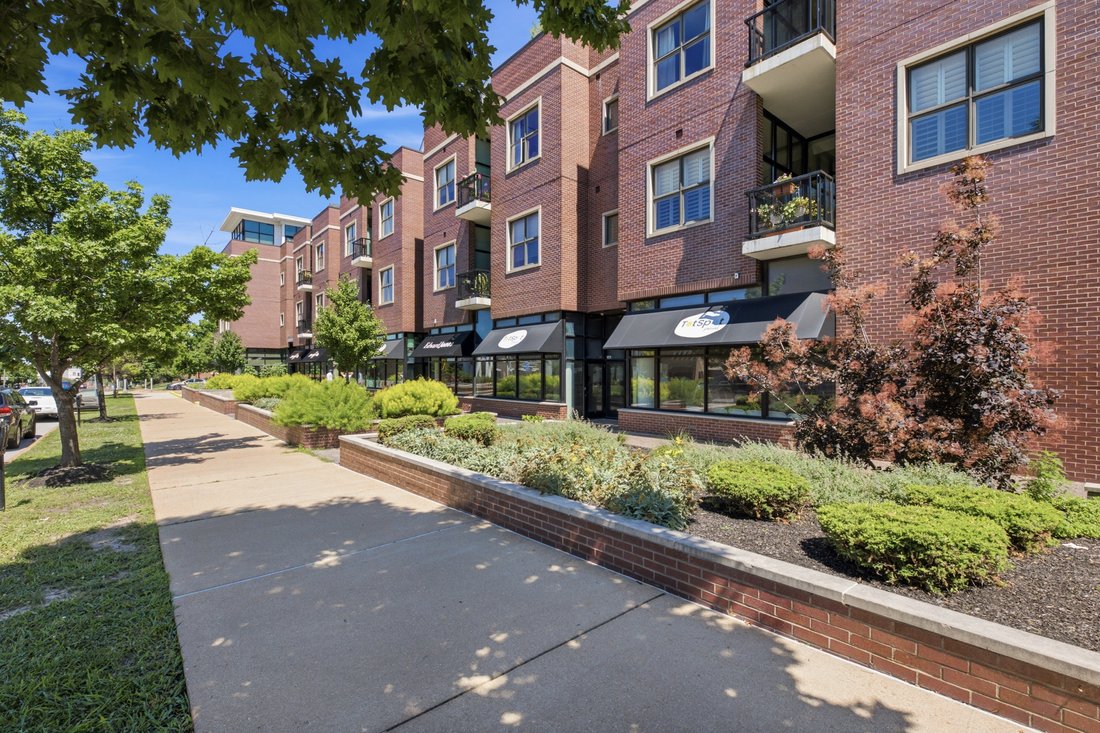 Condo in Richmond Heights, Missouri, United States 3 - 18278176