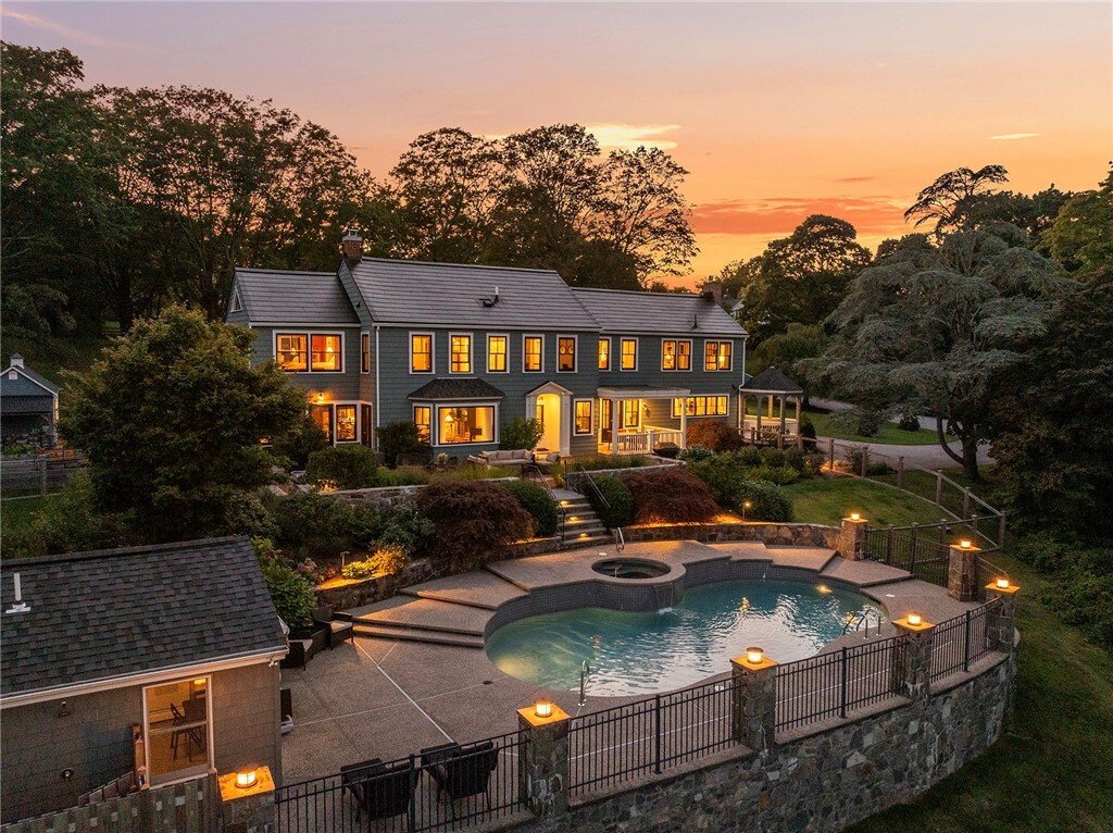 House in Warwick, Rhode Island, United States 2 - 18276919