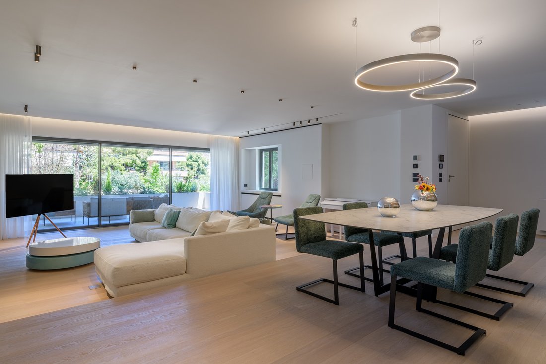 House in Vouliagmeni, Attica, Greece 4 - 15965534