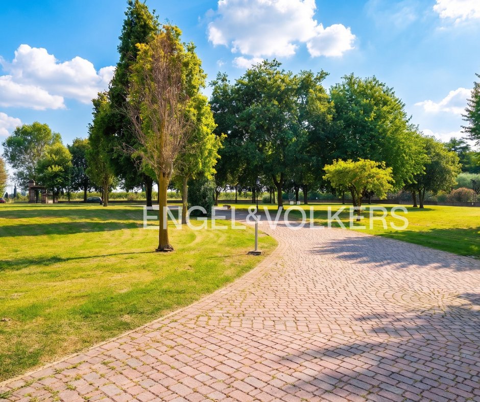 Villa in Rivoltella, Desenzano del Garda, Lombardy 4 - 18278571