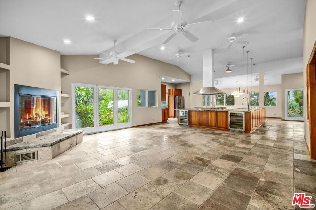 House in Los Angeles, California, United States 3 - 18276938