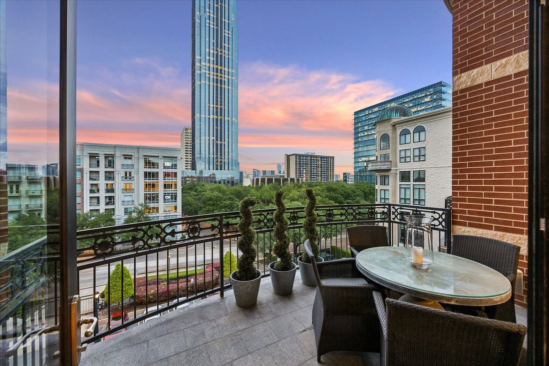 Condo in Houston, Texas, United States 4 - 18278202