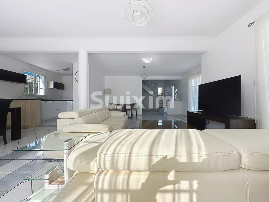 House in Ouest, Saint-Genis-Pouilly, France 2 - 18278537