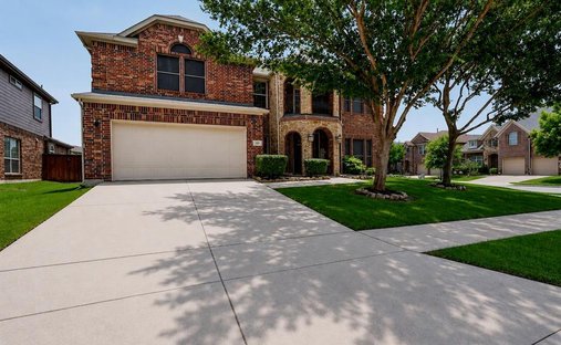 House in Little Elm, Texas, United States 1