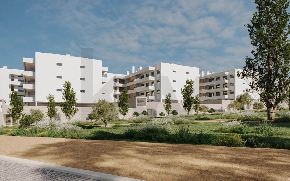 Apartment in Camarate, Unhos e Apelacao, Lisbon, Portugal 2 - 18277138