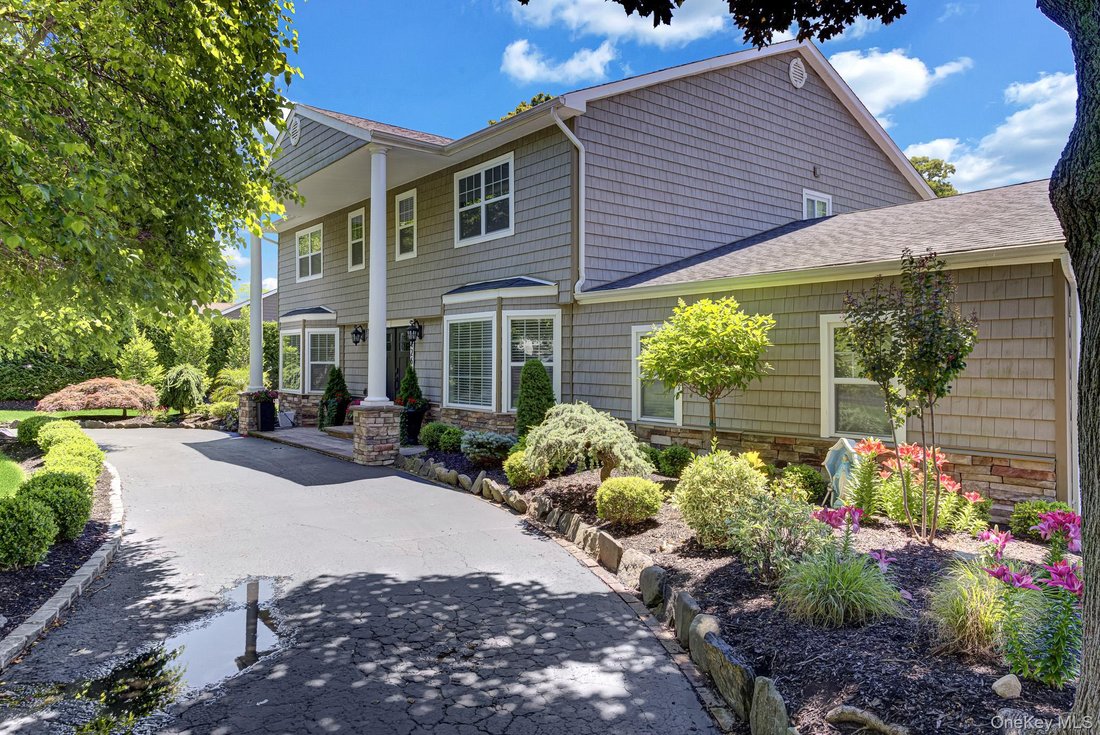 House in Huntington Station, New York, United States 3 - 18277093