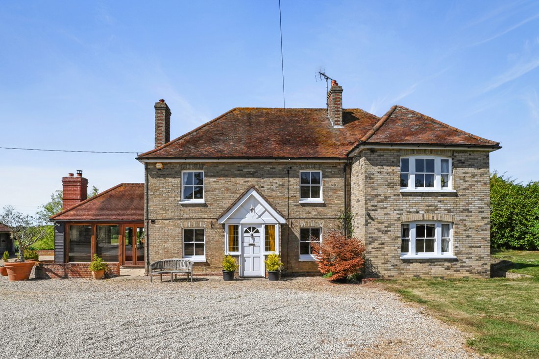 House in Earls Colne, England 2 - 18277921