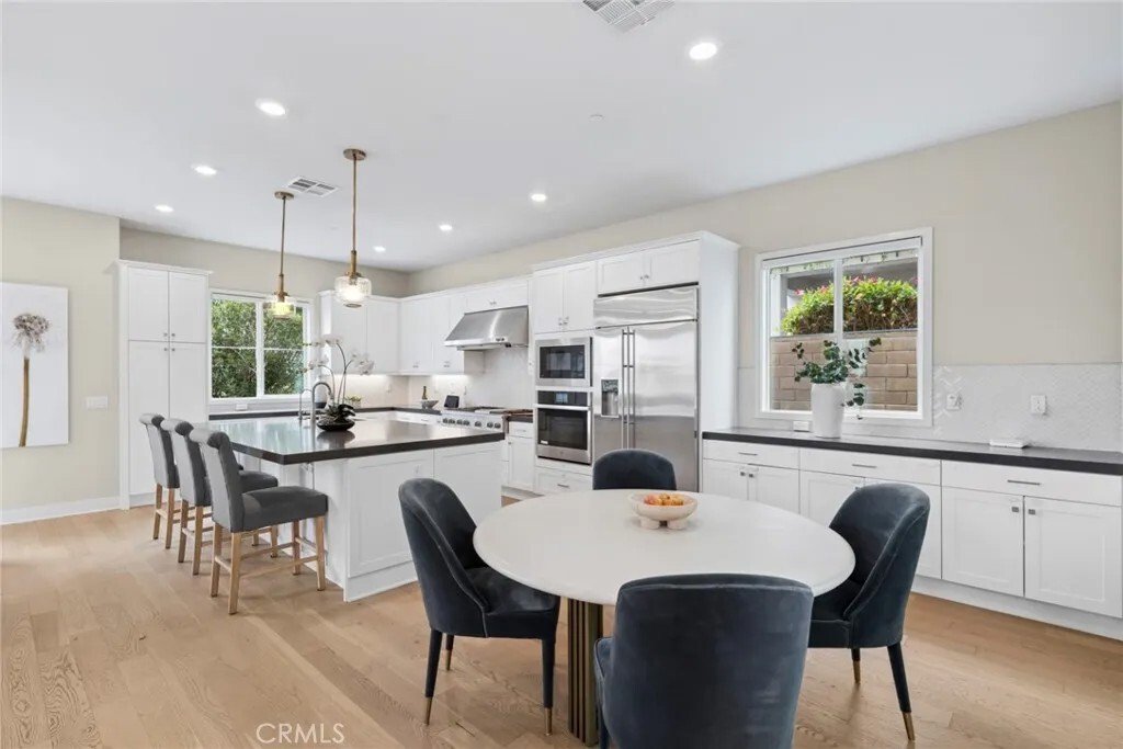 Condo in Irvine, California, United States 4 - 18277610