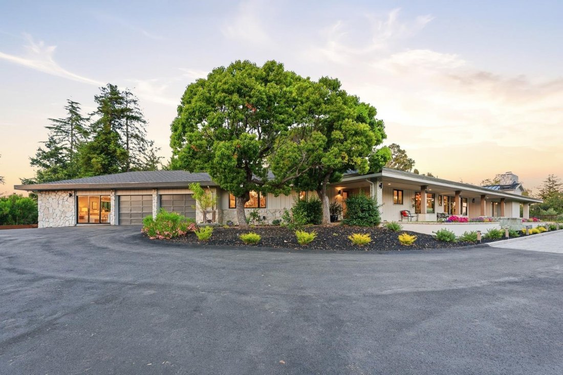House in Los Altos Hills, California, United States 4 - 18277645