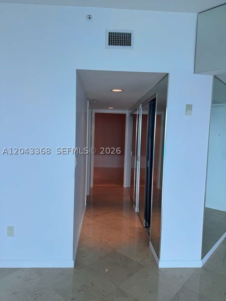 Condo in Miami Beach, Florida, United States 4 - 18278746