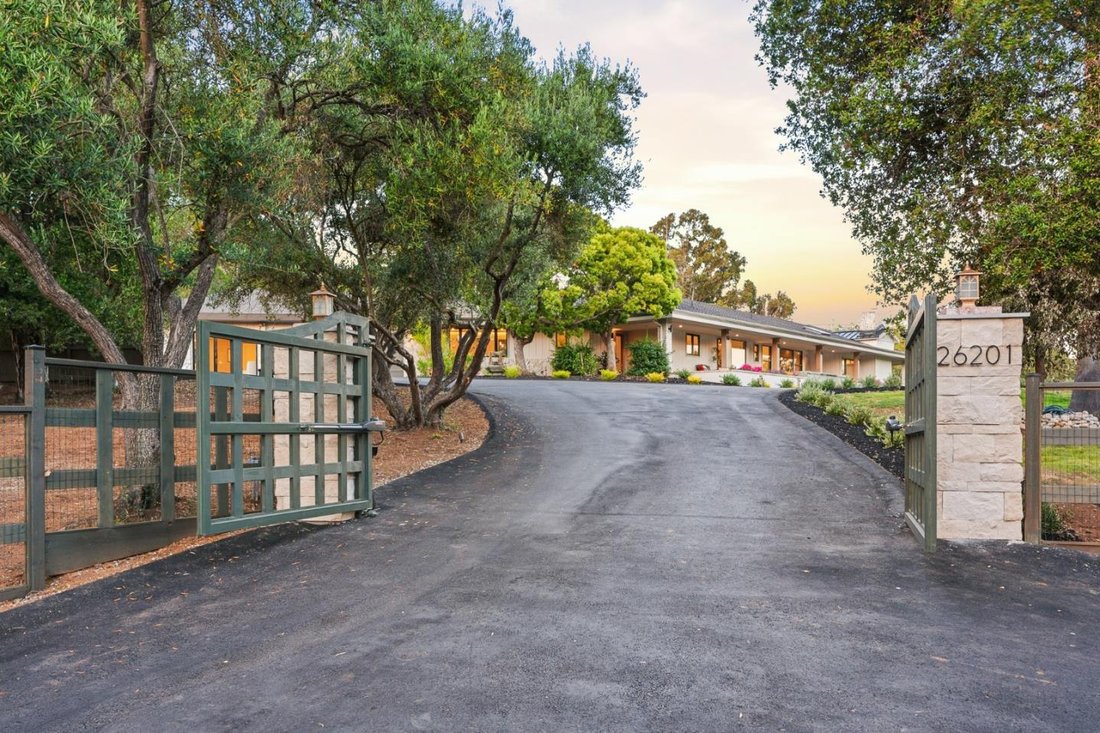 House in Los Altos Hills, California, United States 3 - 18277645