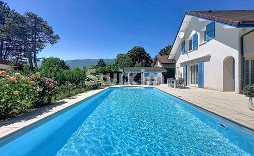 Casa a Ouest, Saint-Genis-Pouilly, Francia 1