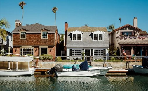 House in Signal Hill, California, United States 1