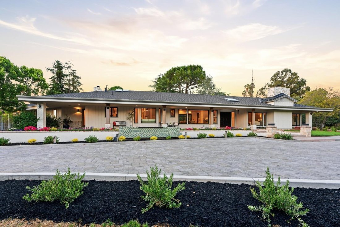 House in Los Altos Hills, California, United States 5 - 18277645