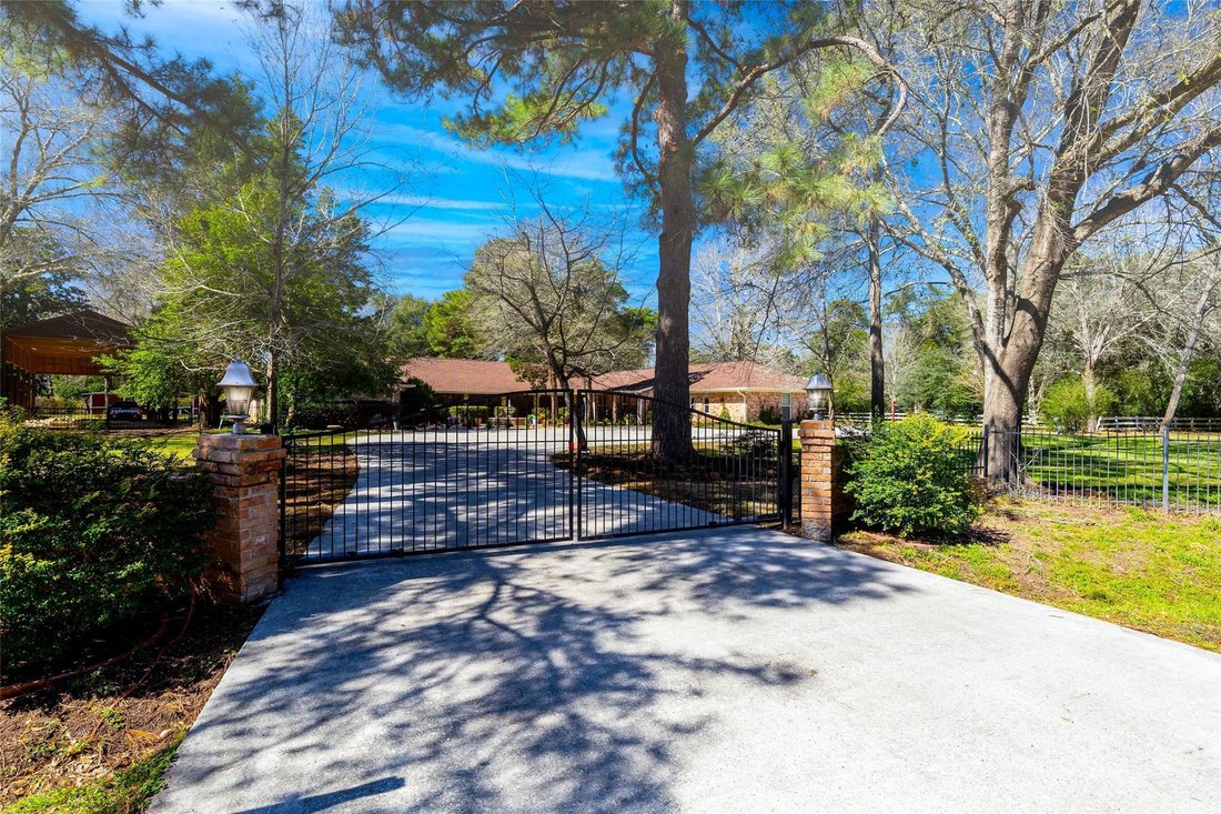 House in Tomball, Texas, United States 2 - 18277416