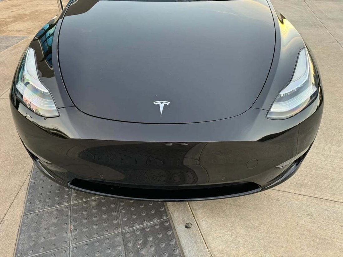 Suv in Newport Beach, CA, United States 2 - 18118374