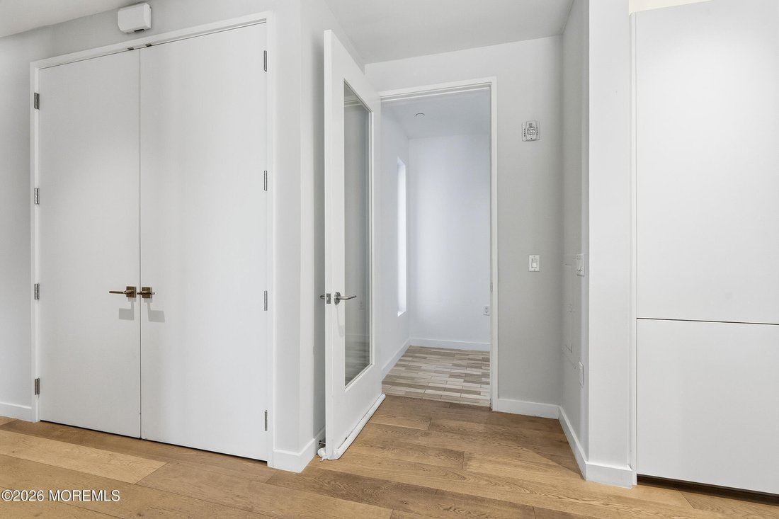 Condo in Asbury Park, New Jersey, United States 4 - 18276803