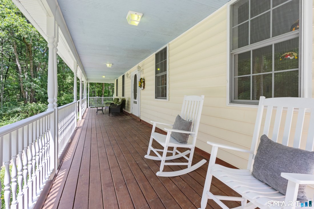House in Killingly, Connecticut, United States 3 - 18276981