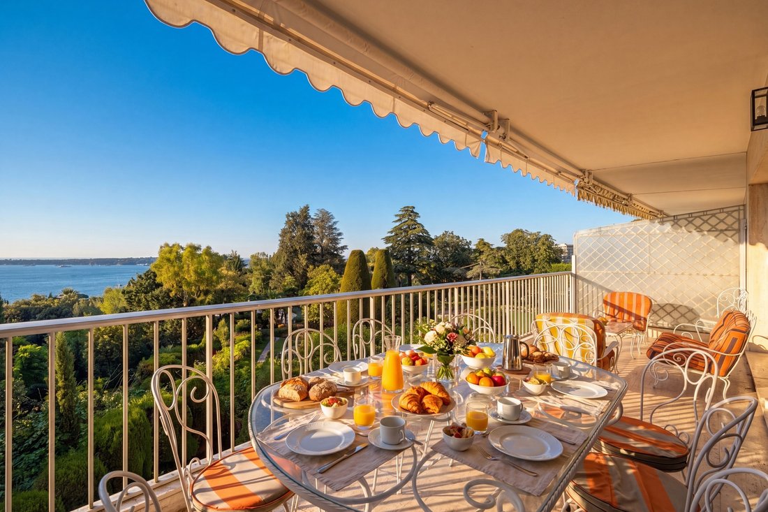 Apartment in Saint Nicolas, Cannes, France 1 - 18278160