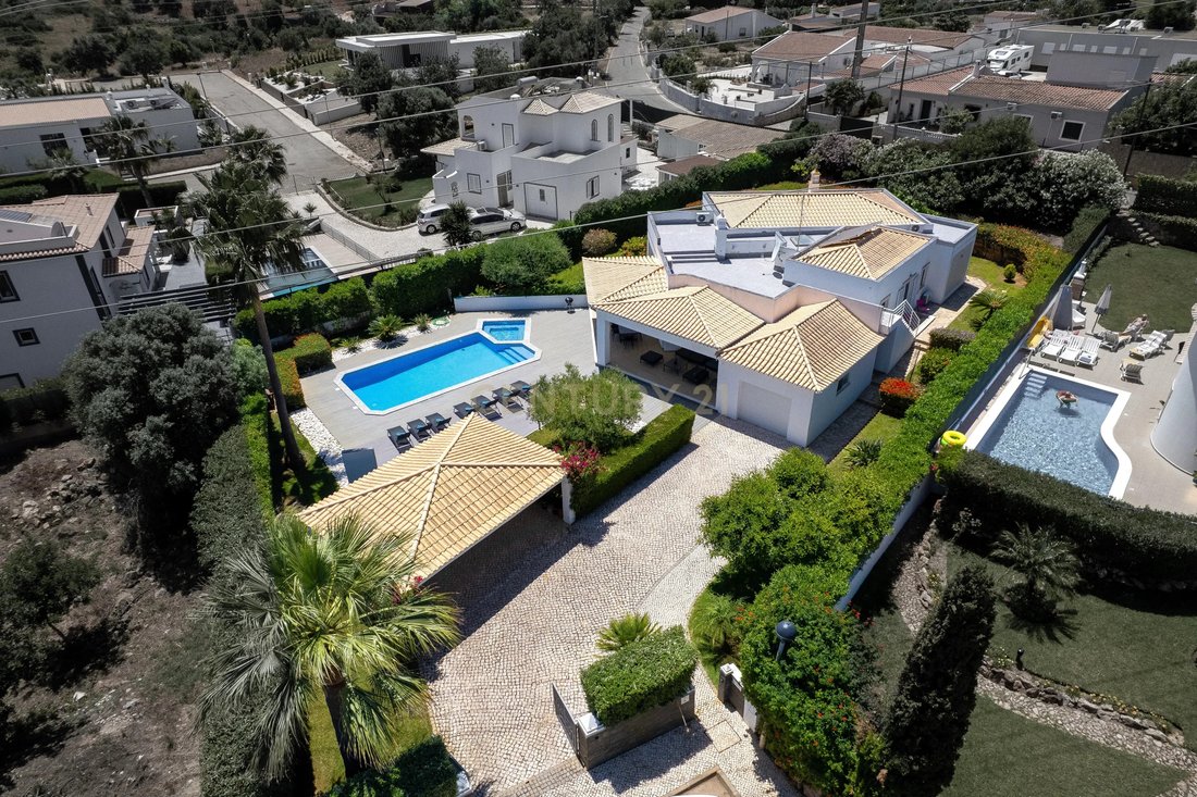 Villa in Olhos de Agua, Algarve, Portugal 4 - 18278423