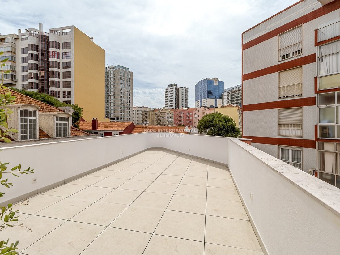 Apartment in Campolide, Lisbon, Portugal 1 - 18278802