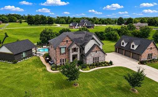 House in Cave Springs, Arkansas, United States 1