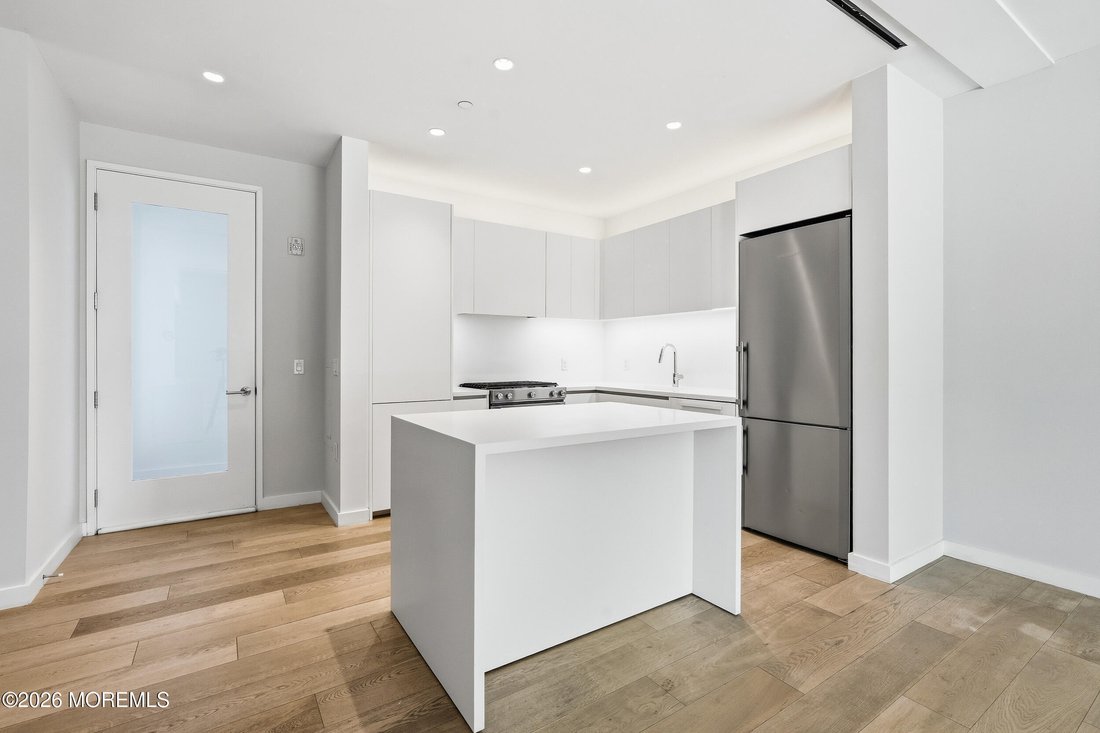 Condo in Asbury Park, New Jersey, United States 5 - 18276803