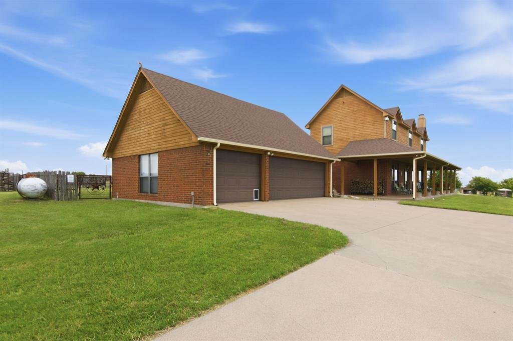House in Weatherford, Texas, United States 5 - 18278041