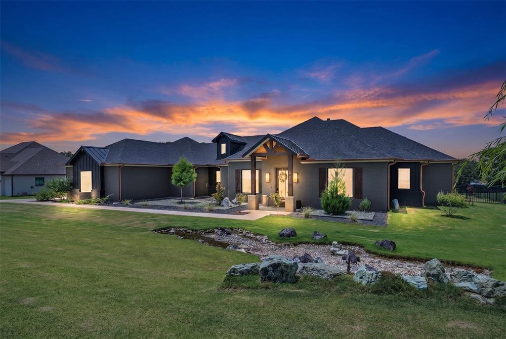 House in Burleson, Texas, United States 1 - 18278028
